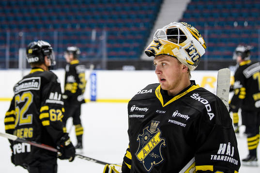 s målvakt Edvin Olofsson deppar