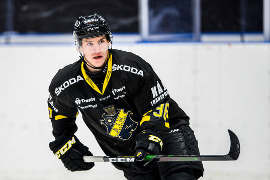 s Anton Holm