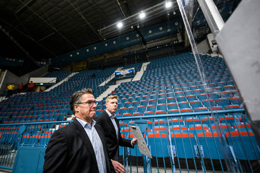 s tränare Håkan Åhlund och assisterande tränare Anton