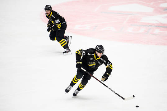 s Lukas Macklin och Kim Tallberg