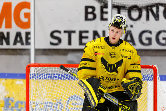 Västerås målvakt Emil Kruse deppar