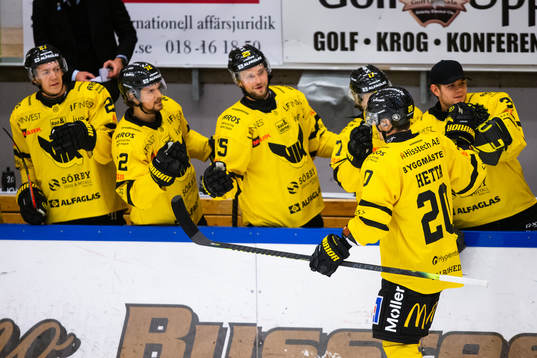 Västerås Henrik Hetta jublar