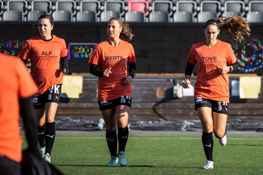 Umeås Fanny Hjelm-Rönnlund, Olivia Holm och Lova Lundin