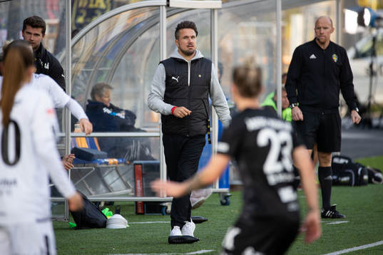 tränare Robert Bergström