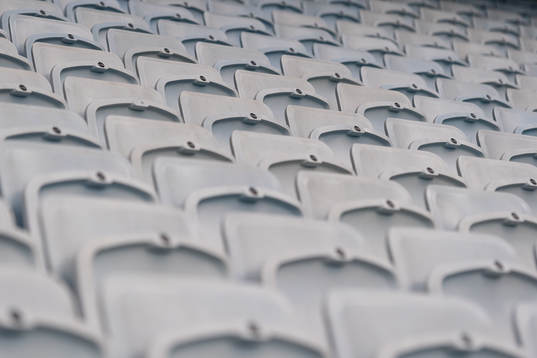 Tomma stolar på Eleda Stadion