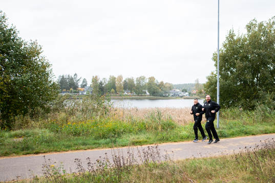 Färjestads Pelle Prestbergs och assisterande tränare