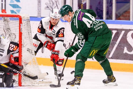 Malmö Redhawks Axel Wemmenborn och Färjestads Jacob