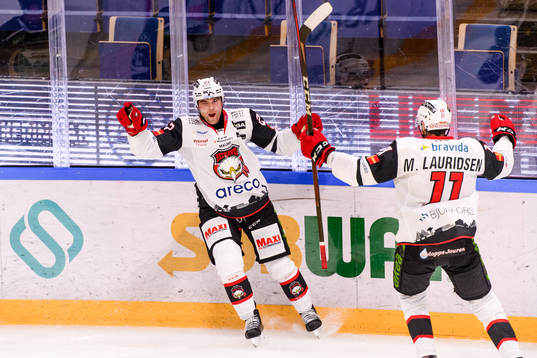 Malmö Redhawks Pontus Westerholm jublar