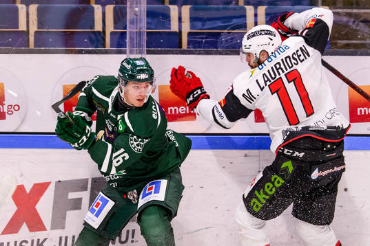 Färjestads Linus Lööf och Malmö Redhawks Markus