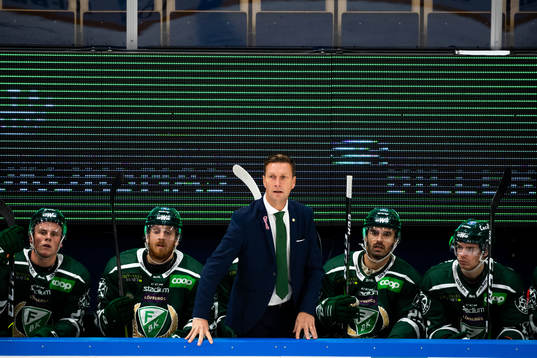 Färjestads huvudtränare Johan Pennerborn