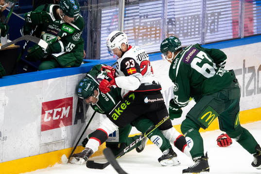 Färjestads Oskar Bäck och Malmö Redhawks Christoffer