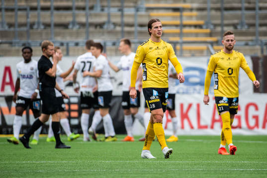 Elfsborgs Simon Olsson och Rasmus Alm deppar