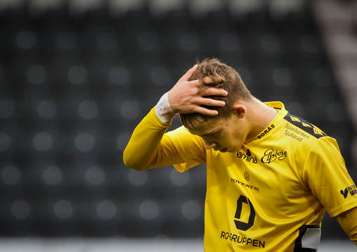 Elfsborgs Jacob Ondrejka deppar
