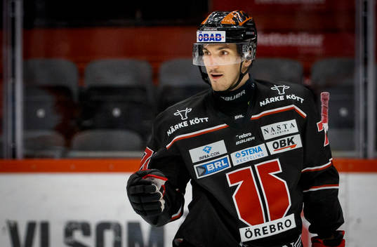 Örebros Borna Rendulic gör 1-0 och jublar