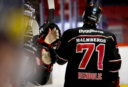 Örebros Borna Rendulic gör 1-0 och jublar