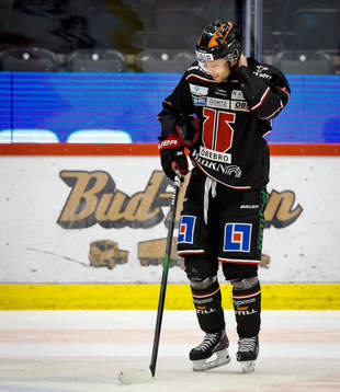 Örebros Mathias Bromé har ont