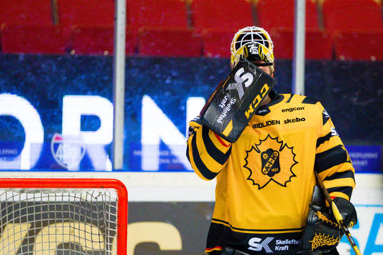 Skellefteås målvakt Arvid Söderblom deppar
