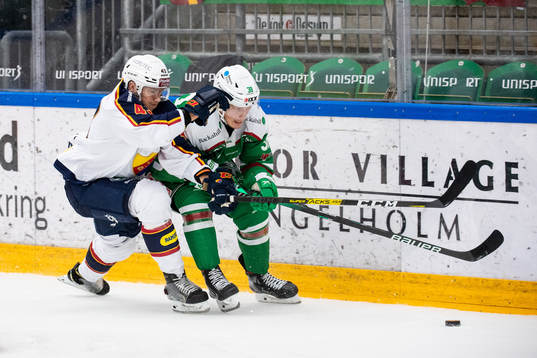 Djurgårdens Tom Nilsson och Rögles Erik Andersson