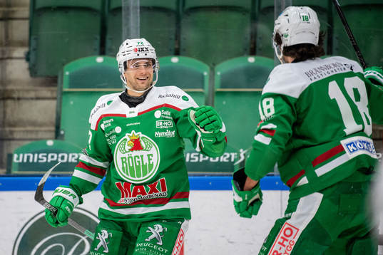 Rögles Daniel Zaar jublar