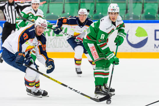 Rögles Samuel Johannesson och Djurgårdens Henrik Eriksson
