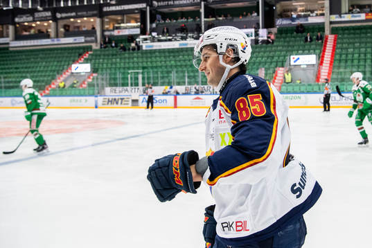 Djurgårdens Michael Haga jublar