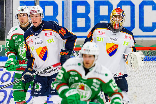 Djurgårdens Simon Johansson målvakt Mantas Armalis