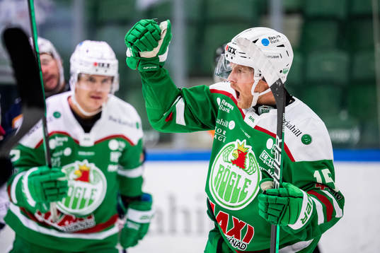 Rögles Simon Ryfors jublar