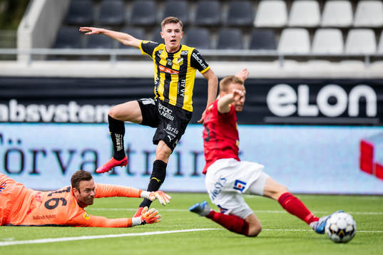 Bläddra bland fler bilder av Fotboll, Allsvenskan, Häcken - Falkenberg