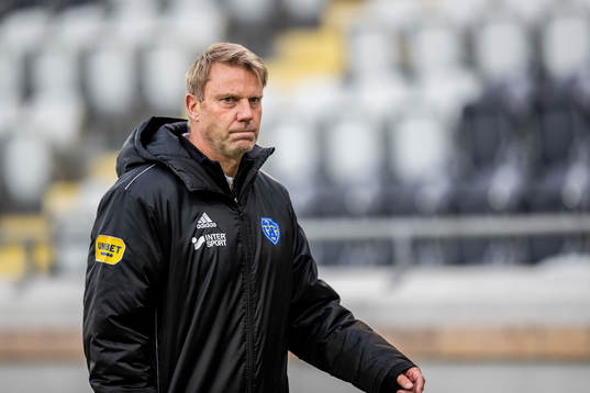 Falkenbergs tränare Hasse Eklund deppar