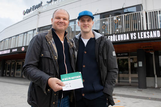 Frölunda fansen och säsongskortsinnehavarna Gunnar och