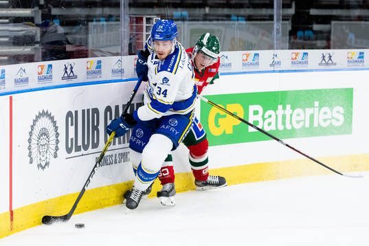 Leksands Peter Cehlarik och Frölundas Jesper Sellgren