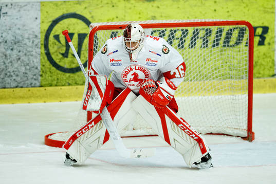Bläddra bland fler bilder av Ishockey, HockeyEttan Södra, Hanhals Kings - Troja Ljungby