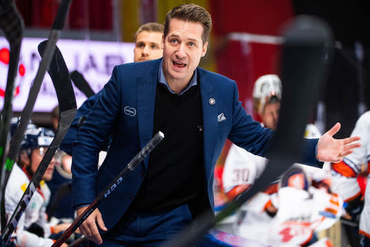 Växjös tränare Sam Hallam