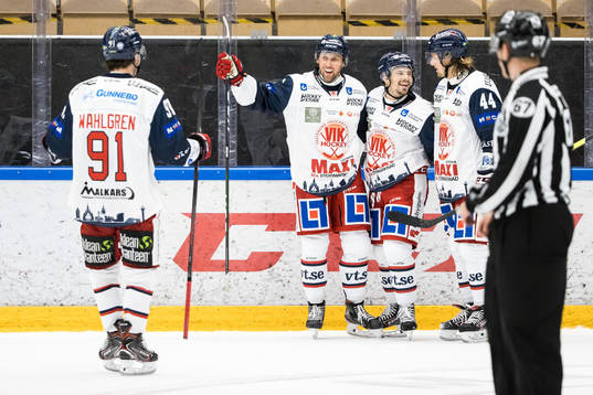 Västerviks spelarna jublar