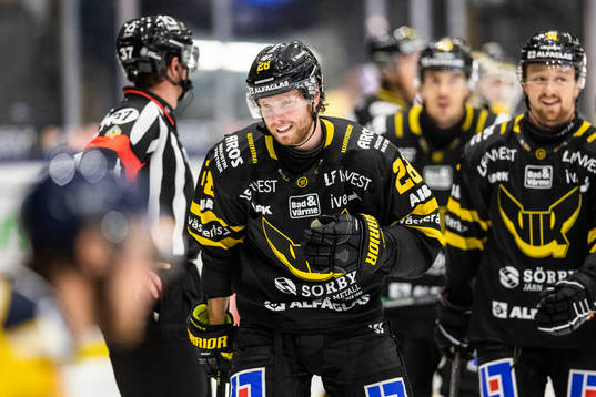 Västerås Lukas Zetterberg jublar