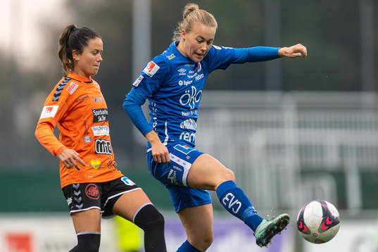 Kristianstads Lauren Barnes och Örebros Frida Abrahamsson