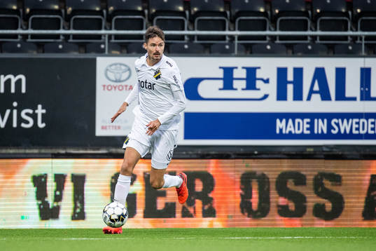 s Mikael Lustig