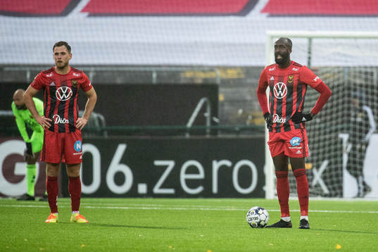Östersunds Ronald Mukiibi deppar