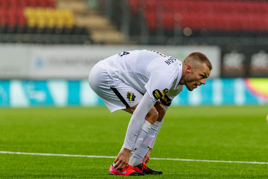 s Sebastian Larsson har ont