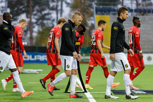 s Sebastian Larsson