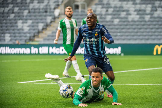 Djurgårdens Edward Chilufya och Hammarbys Mohanad Jeahze