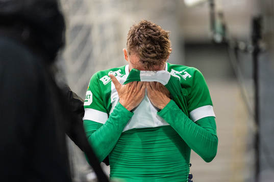 Hammarbys Simon Sandberg deppar
