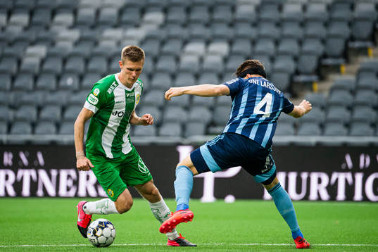 Hammarbys Aron Johansson och Djurgårdens Jacob Une Larsson