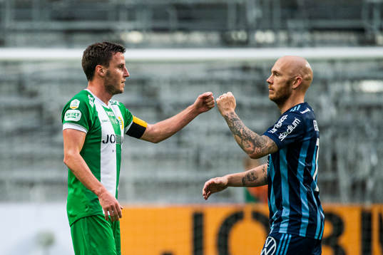 Hammarbys Jeppe Andersen och Djurgårdens Magnus Eriksson