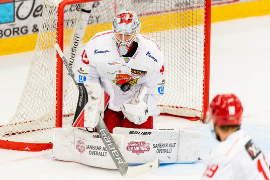 Almtunas målvakt Filip Larsson