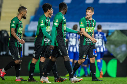 Varbergs Astrit Selmani (h) deppar