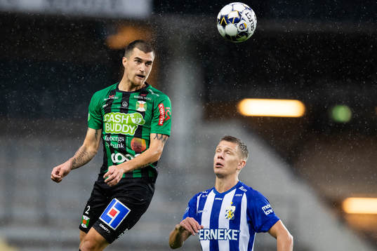 Varbergs Jon Birkfeldt och IFK Göteborg Pontus Wernbloom