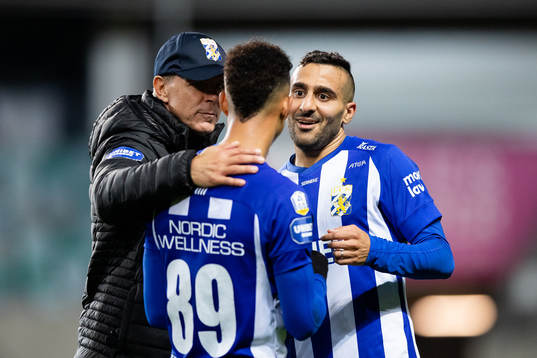 IFK Göteborg tränare Roland Nilsson lugnar ner Tobias