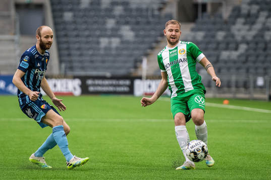 Djurgårdens Curtis Edwards och Hammarbys Darijan Bojanic