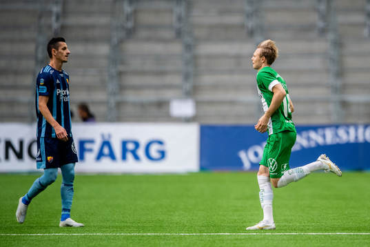 Hammarbys Tim Söderström byts in
